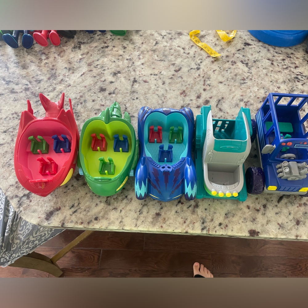 Pj masks vehicle lot